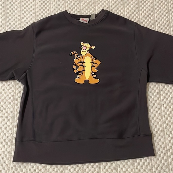 Disney Tops - Vintage Disney Store Tigger Sweatshirt